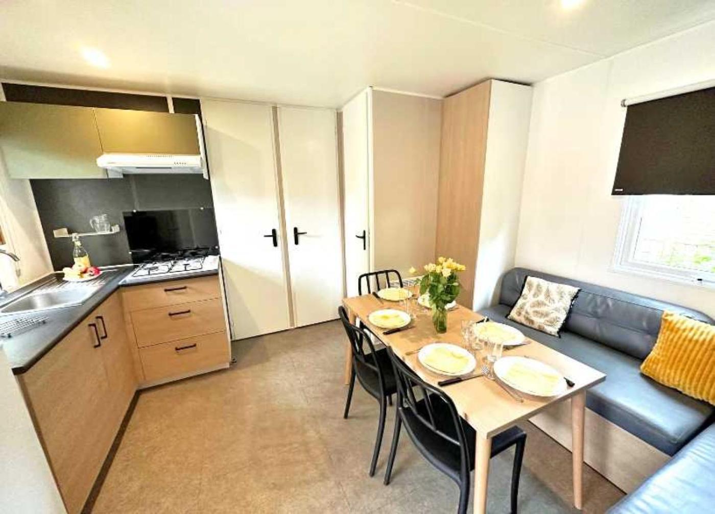 Camping 4 Etoiles - Parc Aquatique - Eei0Fi Saint-Georges-d'Oleron Luaran gambar