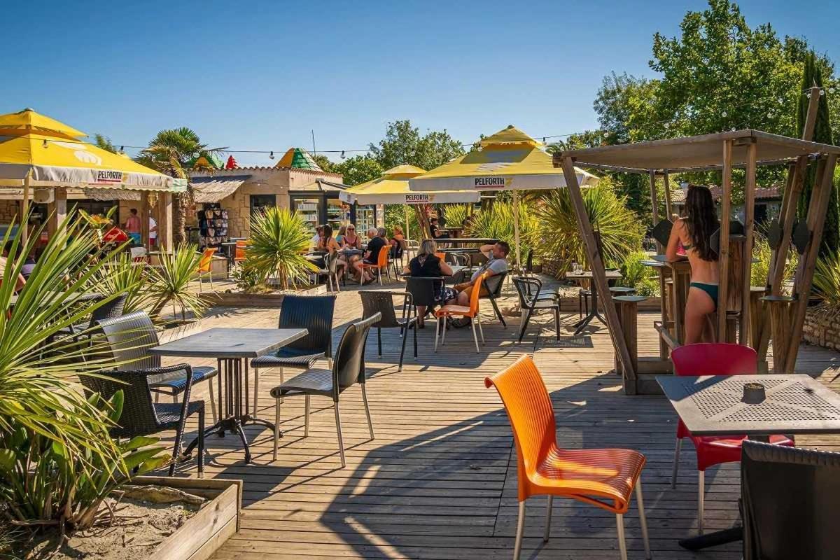 Camping 4 Etoiles - Parc Aquatique - Eei0Fi Saint-Georges-d'Oleron Luaran gambar