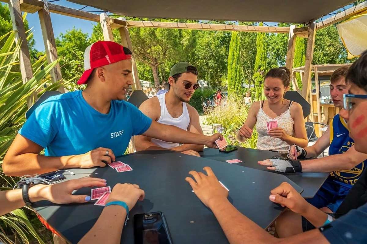 Camping 4 Etoiles - Parc Aquatique - Eei0Fi Saint-Georges-d'Oleron Luaran gambar